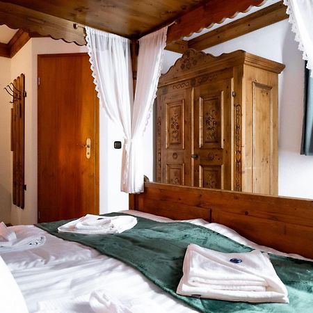 Hotel Zum See, Titisee Exteriör bild