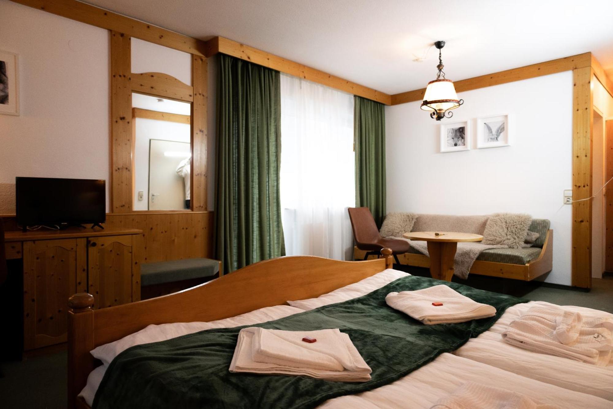 Hotel Zum See, Titisee Exteriör bild