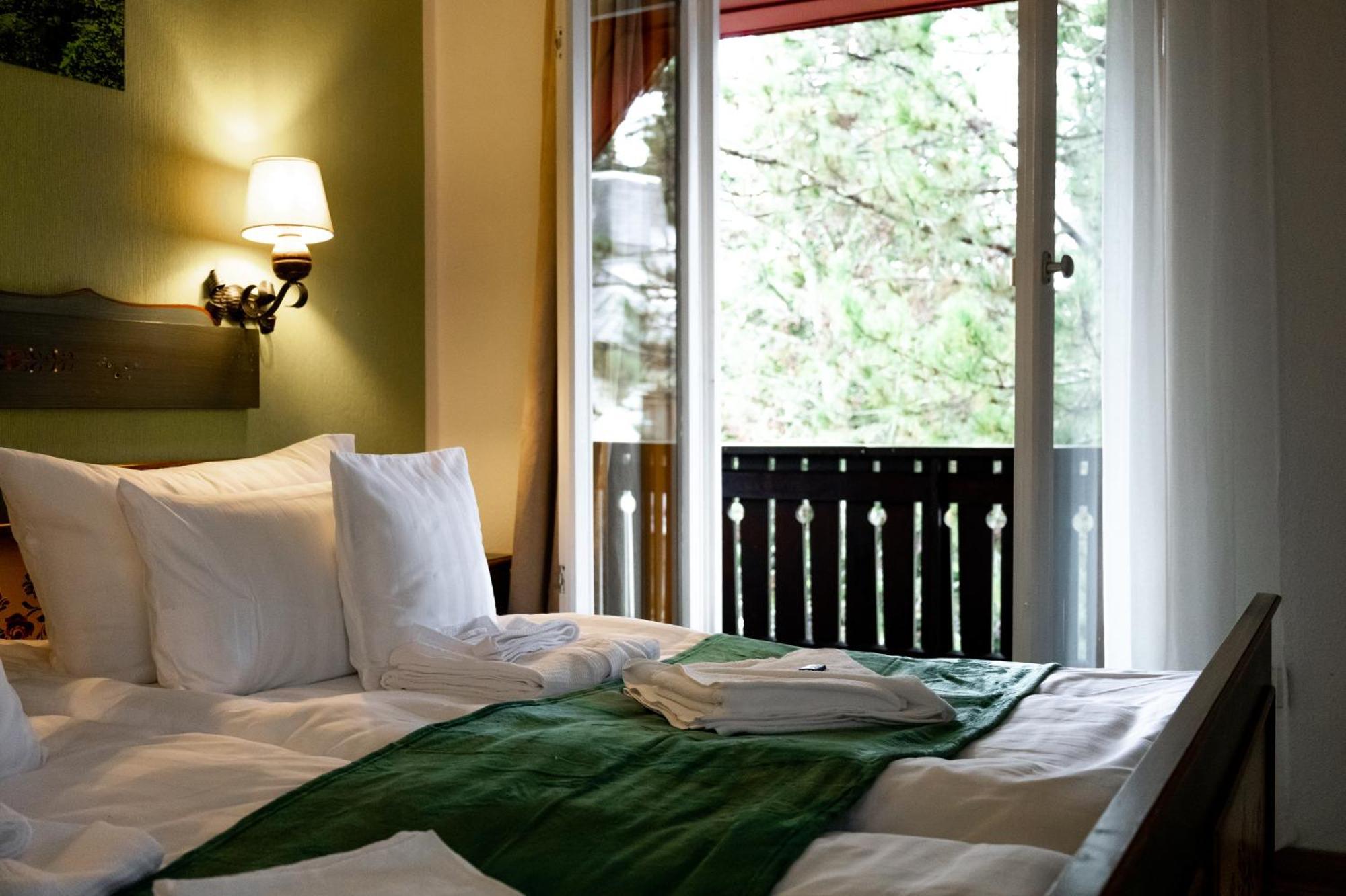 Hotel Zum See, Titisee Exteriör bild