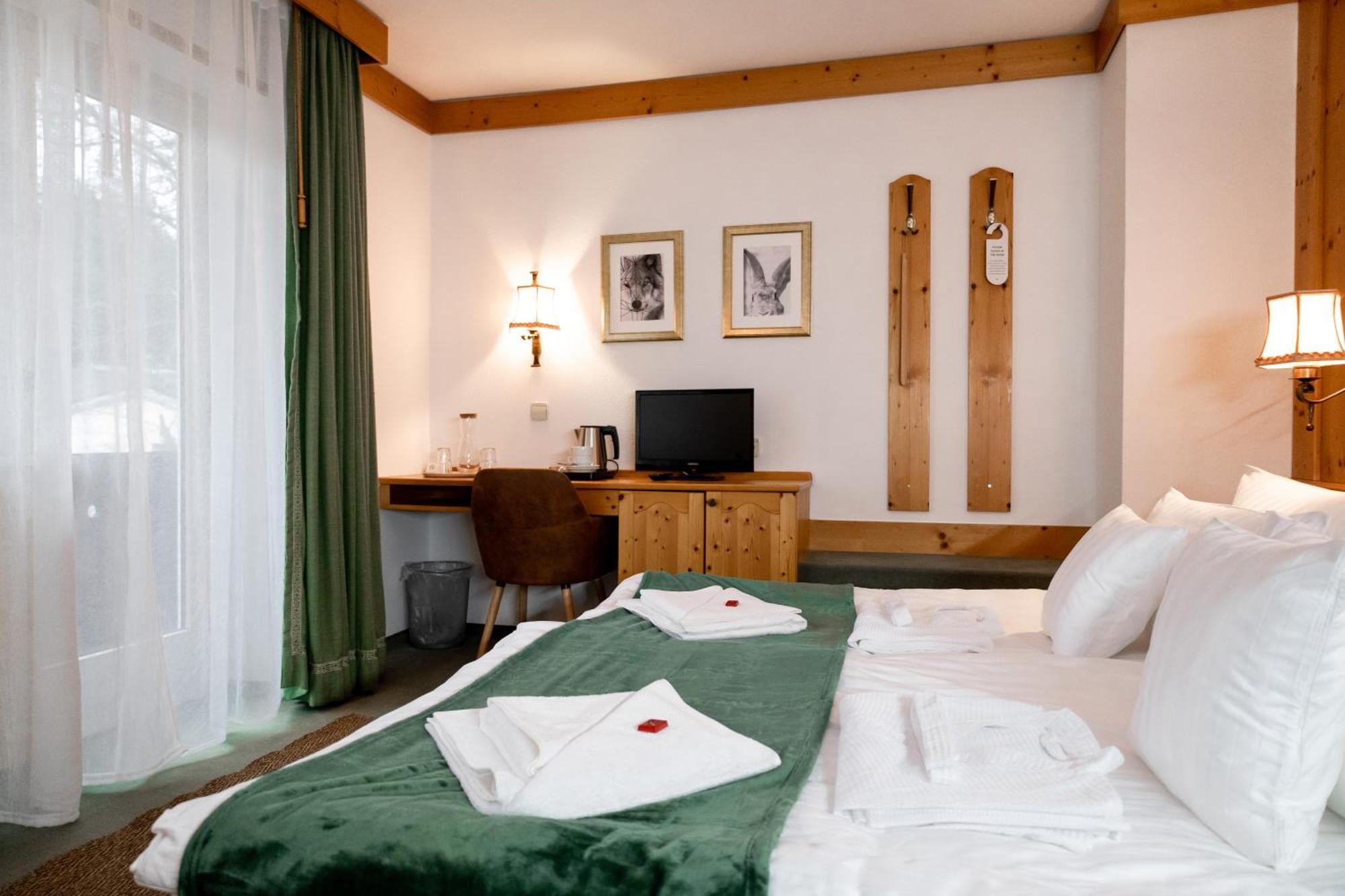 Hotel Zum See, Titisee Exteriör bild